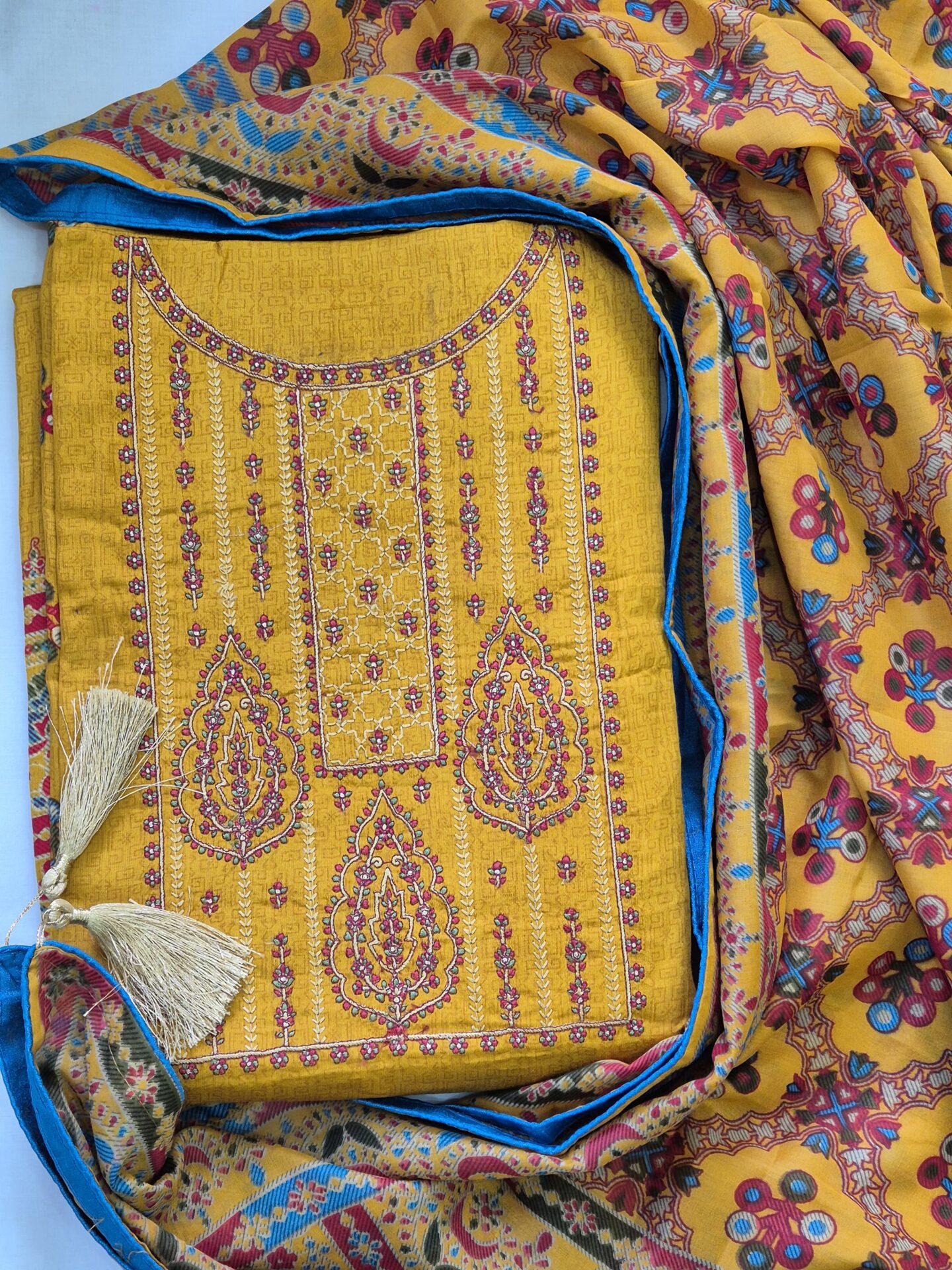 Muskani Jaam Cotton Embroidered Set