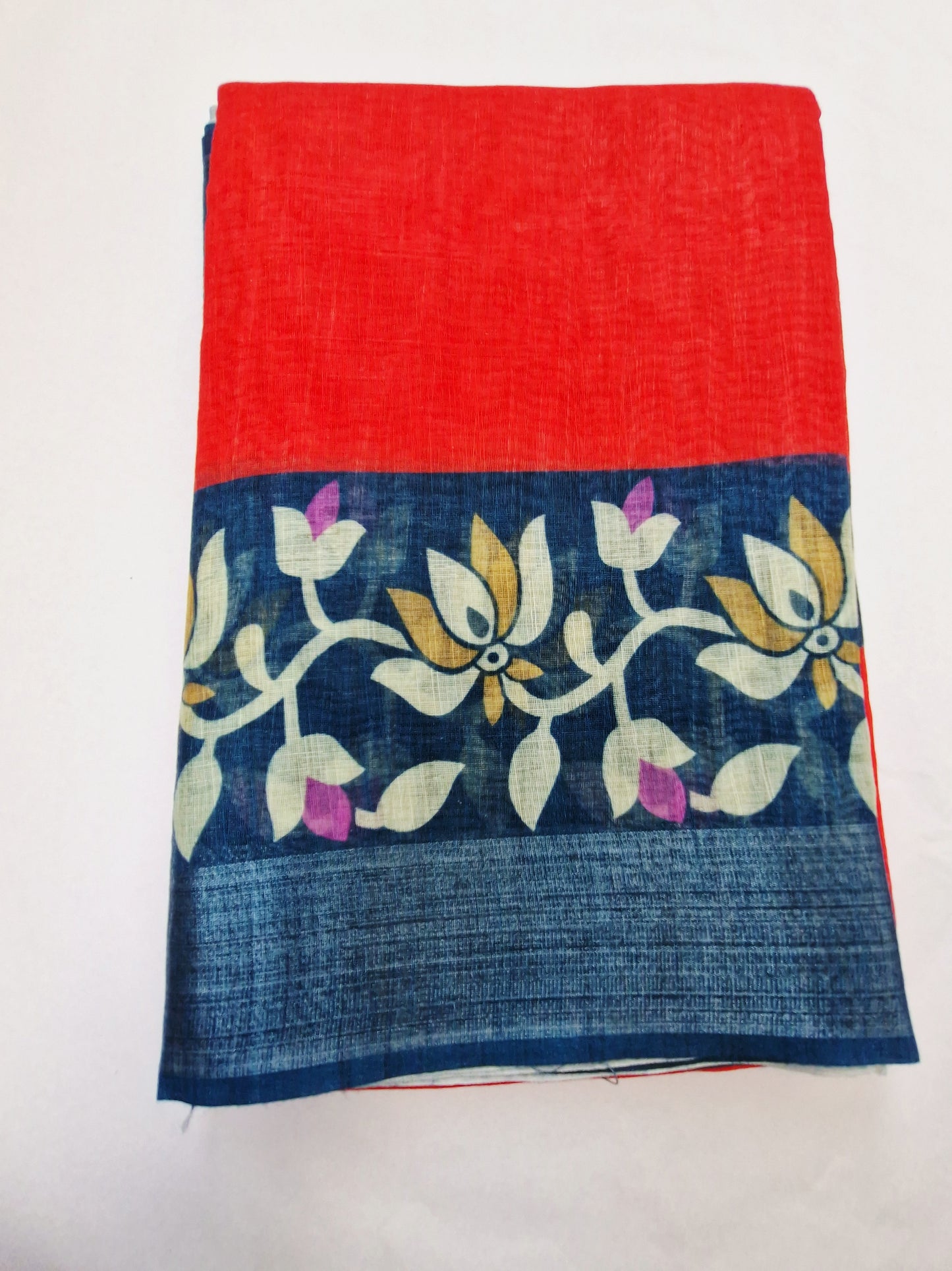 Vritika - Premium Linen Saree