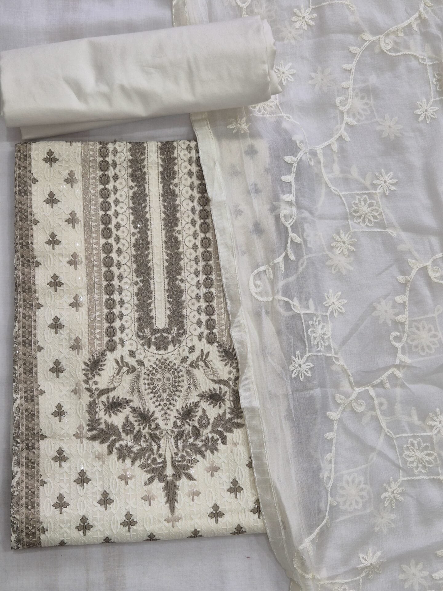 Inya Classic Chikankari Set