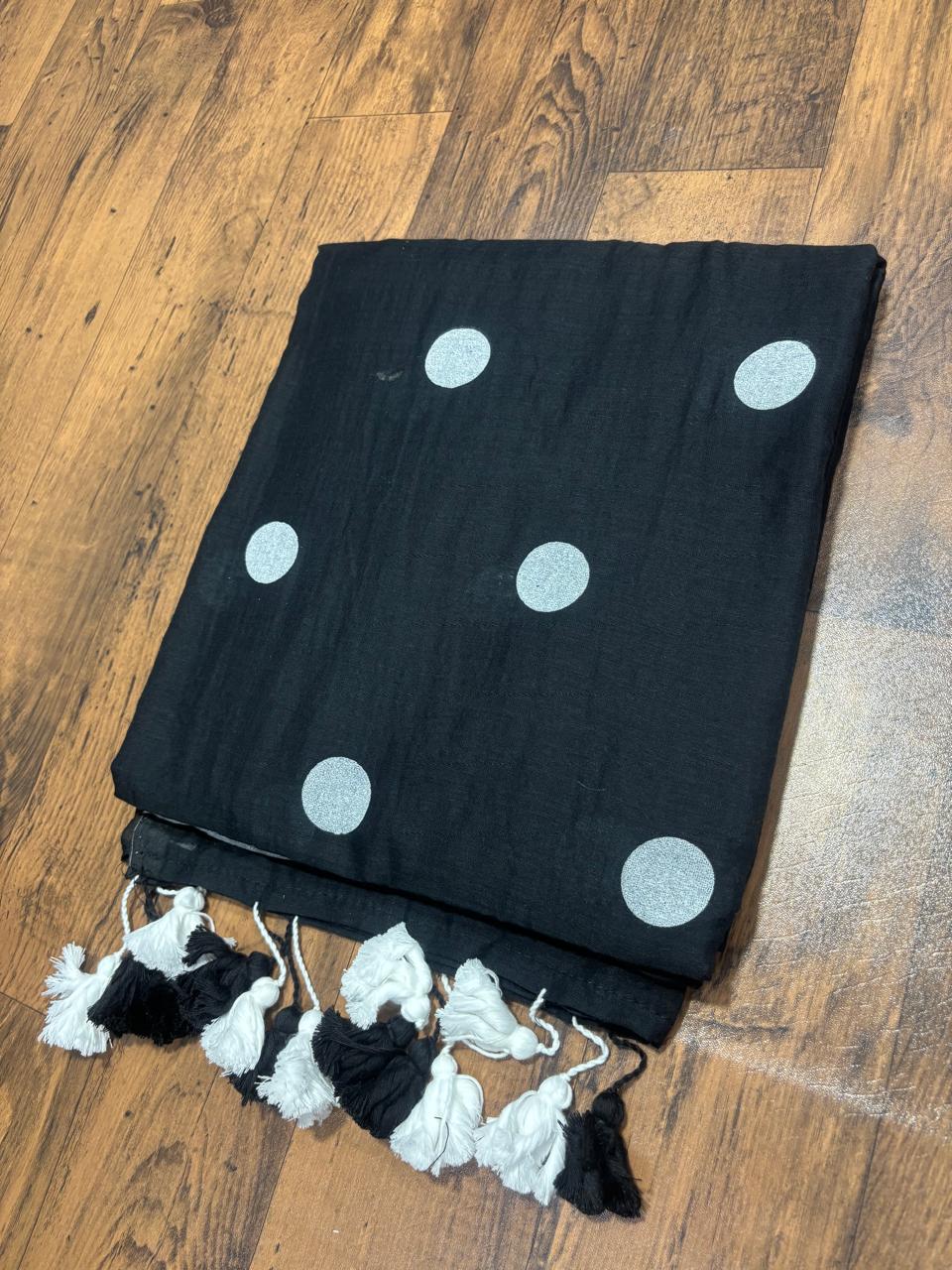 Chakori - Polka Dotted Sarees with Tassles
