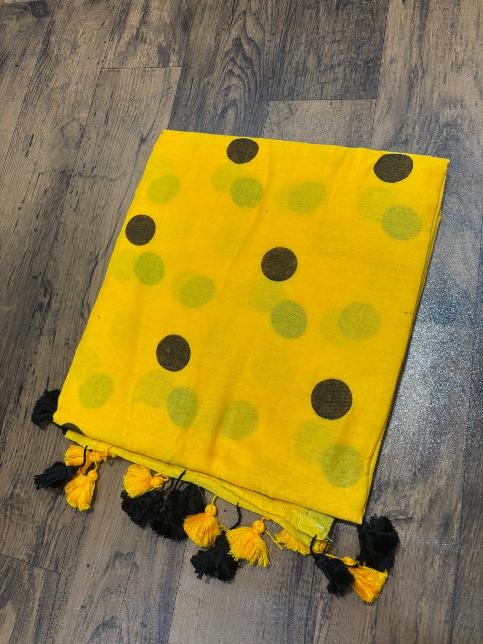 Chakori - Polka Dotted Sarees with Tassles